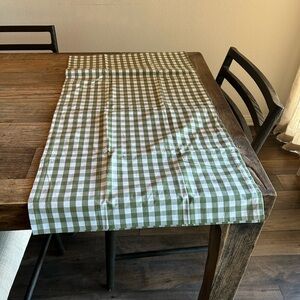 2 Quince Green & White Pillowcases